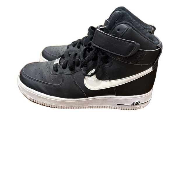 Womens Nike Black Air Force 1 Sz 8 black white casual street athleisure sneaker - Picture 7 of 7